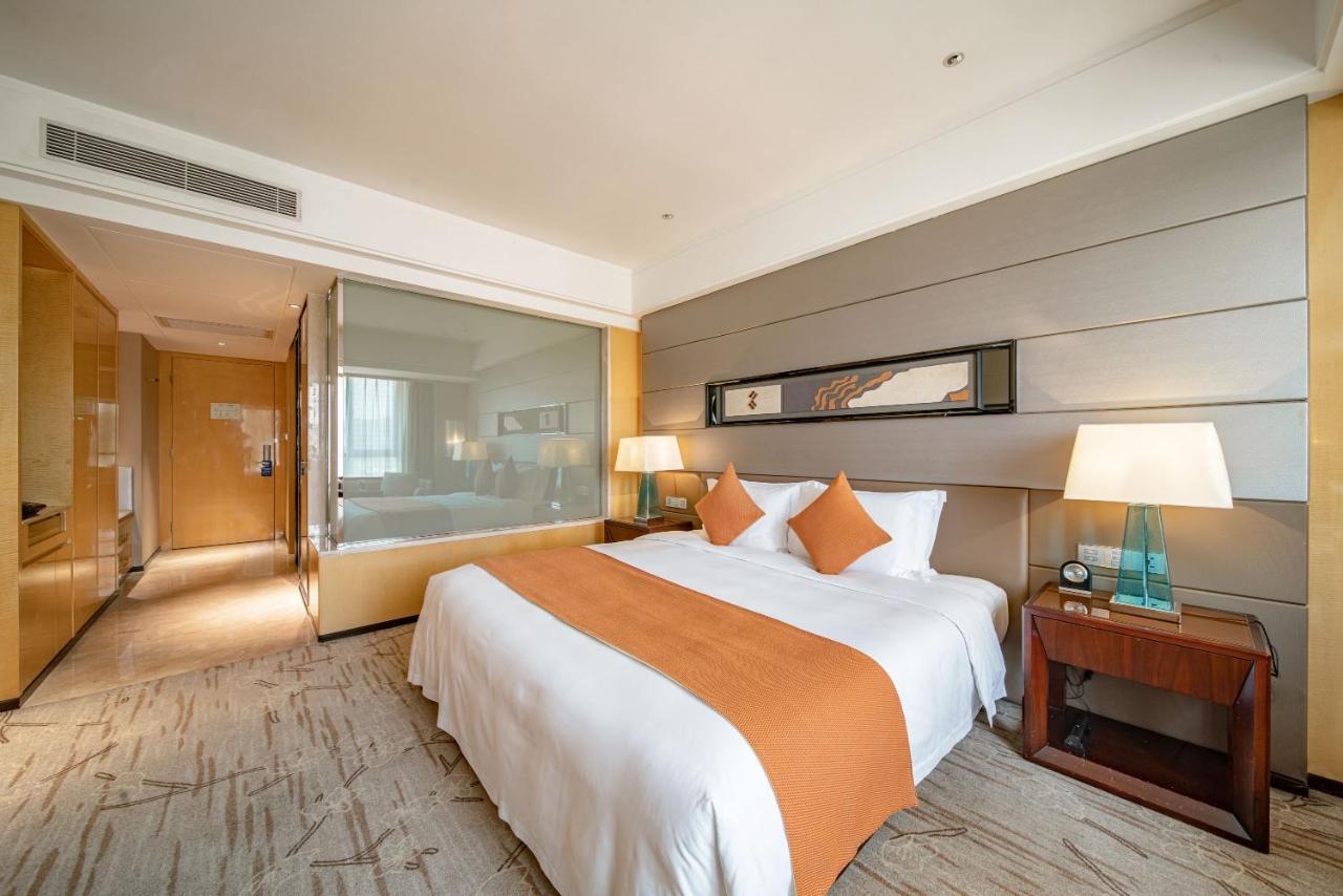 Swissotel Kanton Exteriér fotografie